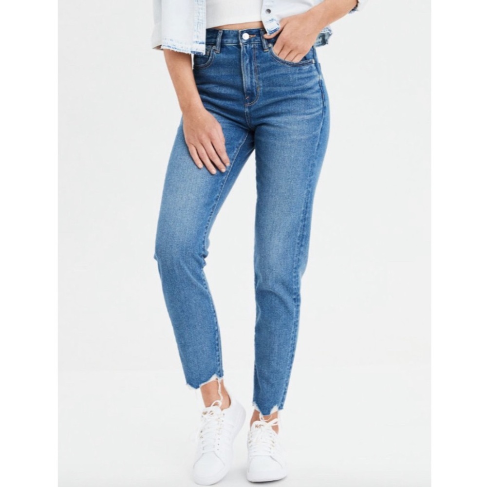NWT American Eagle mom jeans